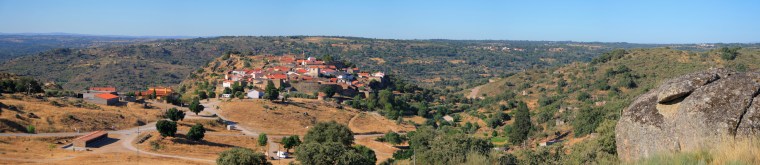 Panorâmica da Aldeia Histórica de Castelo Mendo © Oliraf Fotografia 2013