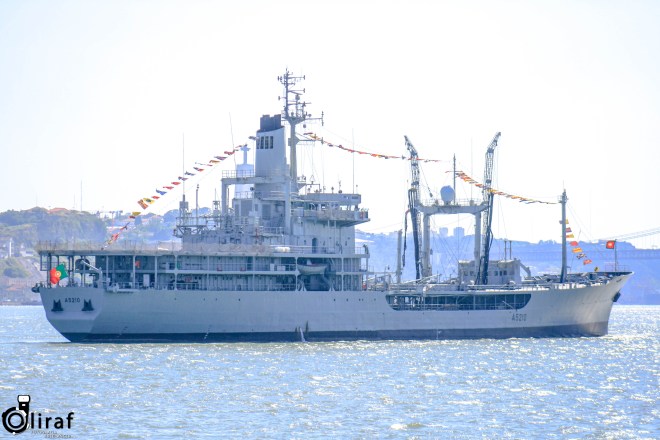 NRP Reabastecedor Bérrio (A5210)